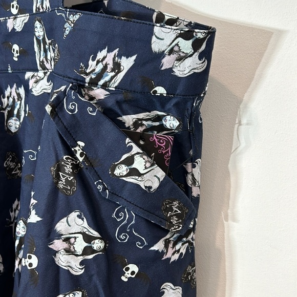 Brand new CORPSE BRIDE X UNIQUE VINTAGE BRIONNE PINAFORE SKIRT plus 1X blue navy - Picture 5 of 9